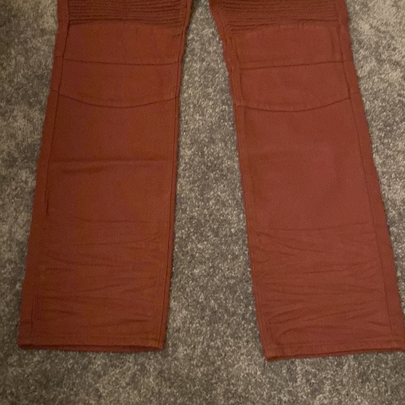 Brand new men’s maroon biker jean with subtle detail and tags - Picture 6 of 7